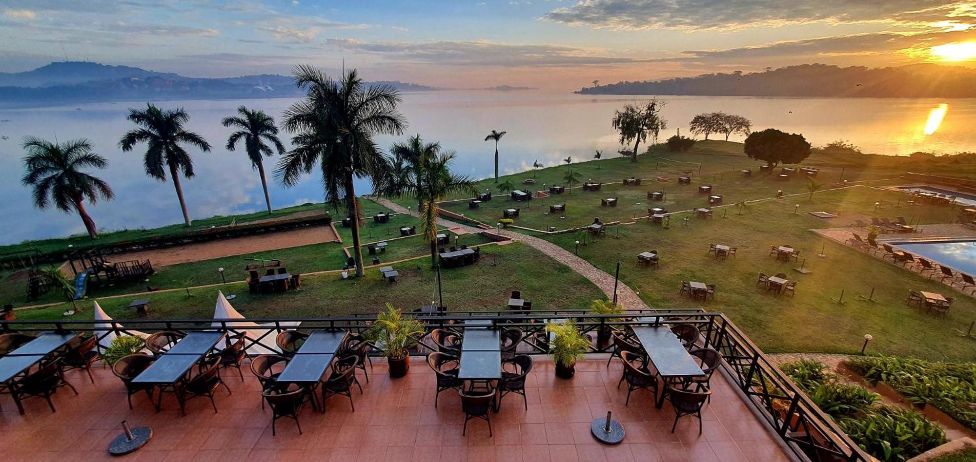 Kaazi Beach Resort Kigo Bagian luar foto
